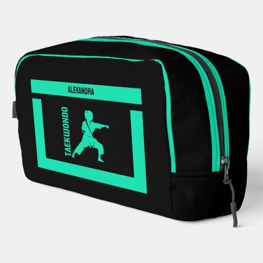 Taekwondo Player Girl, Geburtstagsgeschenk, Karate Waschbeutel (Rechte Ecke)