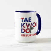 Taekwondo-Typografie-Design High Kick-Silhouette Tasse (VorderseiteRechts)