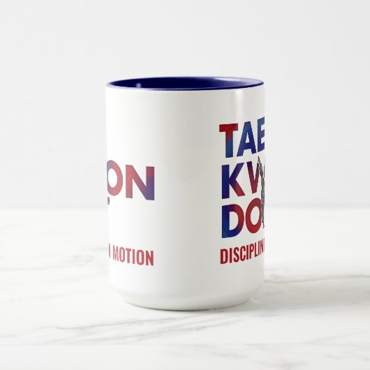 Taekwondo Typography Design High Kick Silhouette Tasse (Zentrum)