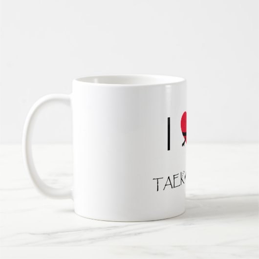 taekwondo zerteilt kaffeetasse (Links)