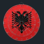 Tafel mit der Flagge Albaniens Dartscheibe<br><div class="desc">Mit unserem exklusiven Dartboard mit der Flagge Albaniens können Sie Ihr Spielzimmer mit einer Touch albanischen Stolzes aufstocken! Dieses mit viel Liebe zum Detail gestaltete Dartboard ist mehr als nur ein Gaming-Accessoire; es ist eine Feier des albanischen Erbes und des kulturellen Stolzes. Das Design zeigt den symbolträchtigen, schwarzen Doppelkopfadler auf...</div>