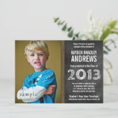 Tafel-Vorschulabsolvent sehen Beschreibung für Einladung (Stehend Vorderseite)