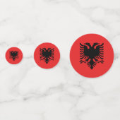 Tafelkonfetti mit der Flagge Albaniens Konfetti (Vorderseiten)