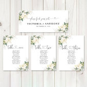 Tafelschild mit Blütenblättern