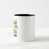 Tag am Strand Zweifarbige Tasse (Mittel)