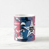 Tag der glücklichen Streitkräfte Kaffeetasse (Mittel)