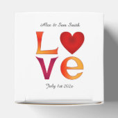 Tag der Hochzeitsfeier am benutzerdefinierten LIEB Geschenkschachtel (Oben)