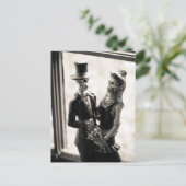 Tag der toten Postkarte (Stehend Vorderseite)