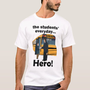 Tag der Würdigung der Helden unter den Schulbusfah T-Shirt