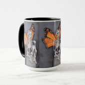 Tag des Toten Halloween-Schmetterlingsschuhskelett Tasse (Vorderseite Links)