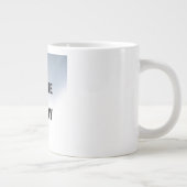 Tag eins oder Ein Tag Jumbo-Tasse (Rechts)