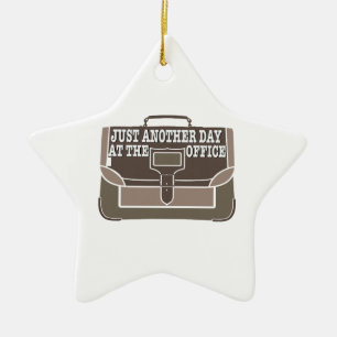Tag im Büro Keramikornament