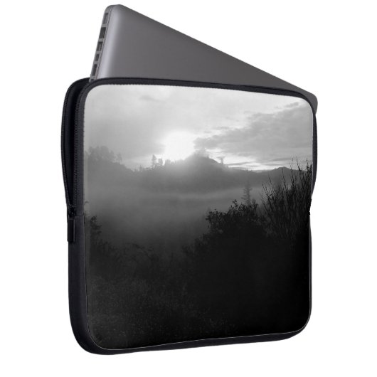 Tag...... Laptopschutzhülle (Vorne Rechts)