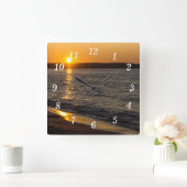 Tage enden an der Traverse City Wall Uhr (Zuhause)