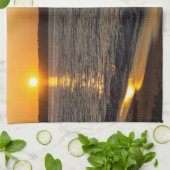 Tage enden in Traverse City Geschirrtuch (Gefaltet)