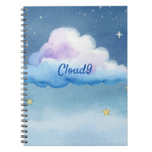 Tagebuch mit Wasserfarben-Wolken und Sternenhimmel