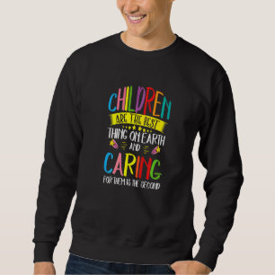 Tagesbetreuer Gekümmert Kinderbetreuung Kinderwage Sweatshirt