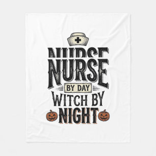 Tagespflegekraft, Hexe bei Nacht Halloween-Shirt-D Fleecedecke