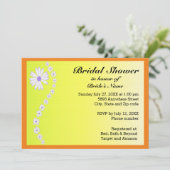 Tageszeitung "Daisis on Yellow Background Brautpar Einladung (Stehend Vorderseite)