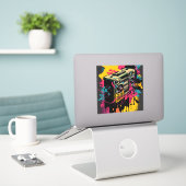 Tagged & Bagged: Die Coolste Graffiti-Kunst rund Aufkleber (Laptop auf Schreibtisch)