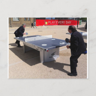 Täglich spielen postkarte