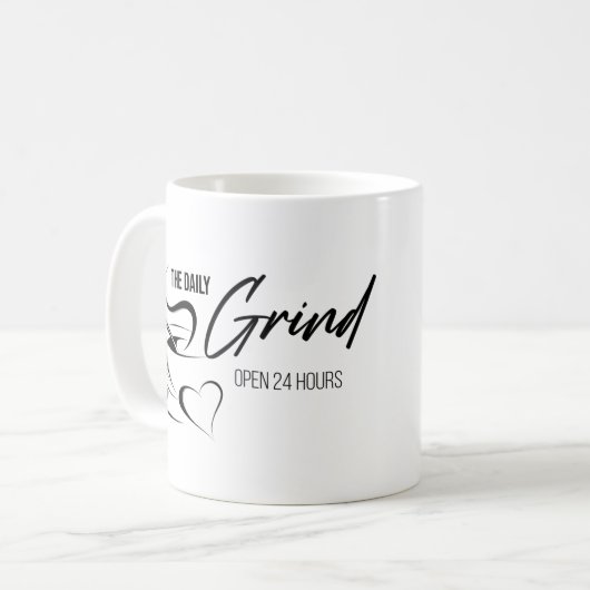 Tägliche Grind Merch Kaffeetasse (Vorderseite Links)
