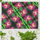 Taglilie Blume Nah Abstraktes Muster Geschirrtuch (Gefaltet)