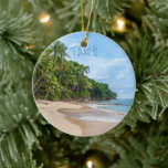 Tahiti Sand Beach Blue Sky Palm Tree Keramik Ornament<br><div class="desc">Tahiti Sand Beach Blue Sky Palm TreesSchöner Sandstrand mit blauem Himmel und grünen Palmen.  Dies ist ein Ferienort,  den jeder Liebe machen würde.  Wenn Sie bereit sind,  irgendwo am Strand zu sein,  genießen Sie dieses Foto und träumen davon,  dort zu sein.  Perfektes Souvenirgeschenk.</div>