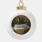 Tahquamenon Falls ball oder Schneeflocke Keramik Kugel-Ornament (Vorderseite)