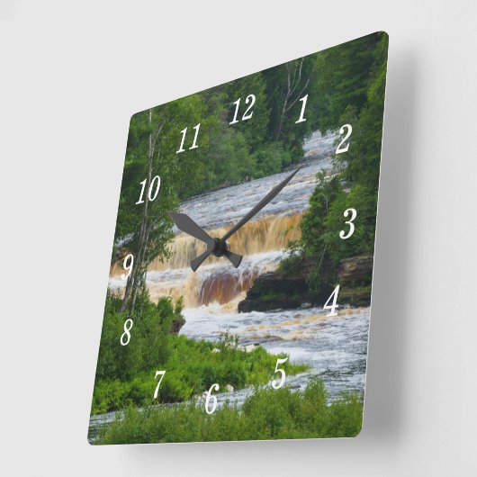 Tahquamenon Lower Falls Wall Clock Quadratische Wanduhr (Winkel)