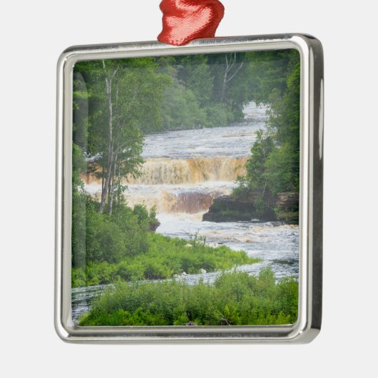 Tahquamenon Ornament Aus Metall (Links)
