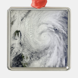 Taifun Chaba im philippinischen Meer Silbernes Ornament