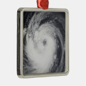 Taifun Chaba im Western des Pazifischen Ozeans Silbernes Ornament (Rechts)