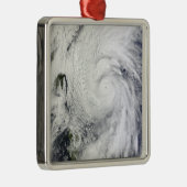 Taifun Chaba in der philippinischen See Silbernes Ornament (Rechts)