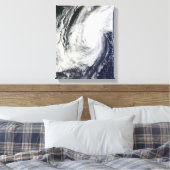 Taifun Chaba über den Ryukyu-Inseln, Japan Leinwanddruck (Insitu (Schlafzimmer))