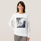 Taifun Chaba über den Ryukyu-Inseln, Japan T-Shirt (Vorne ganz)