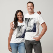 Taifun Chaba über den Ryukyu-Inseln, Japan T-Shirt (Unisex)