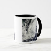 Taifun Chaba über den Ryukyu-Inseln, Japan Tasse (VorderseiteRechts)