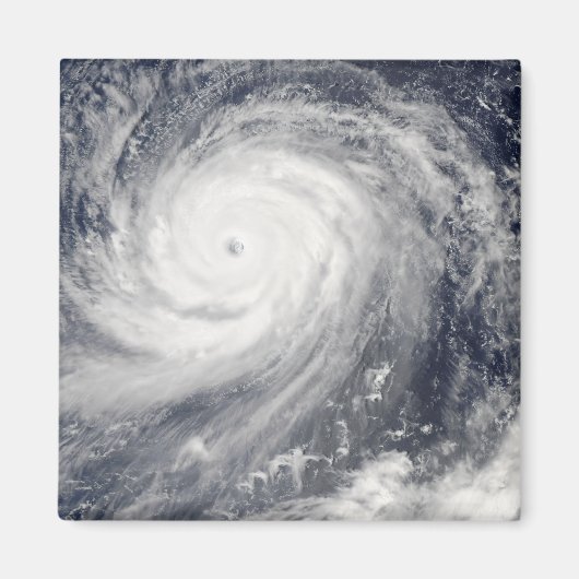 Taifun Choi-wan westlich der Mariana-Inseln Magnet (Vorne)