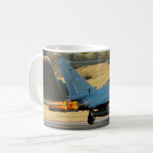 Taifun im Nebenbrenner Kaffeetasse (Vorderseite Links)