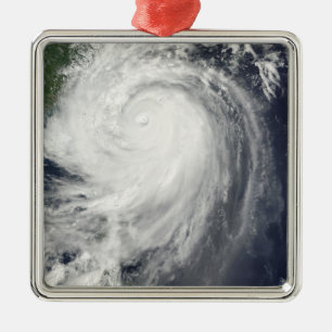 Taifun Jangmi Ornament Aus Metall