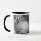 Taifun Lupit vor den Philippinen Tasse (Links)
