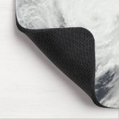 Taifun Melor nähert sich Japan Mousepad (Ecke)