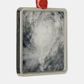 Taifun Morakot über Taiwan Ornament Aus Metall (Rechts)