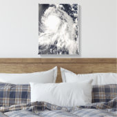 Taifun Nakri vor Japan Leinwanddruck (Insitu (Schlafzimmer))