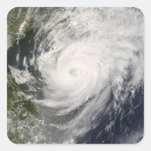 Taifun Neoguri nähert sich der China Quadratischer Aufkleber