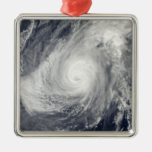 Taifun Nida südwestlich von Iwo Jima Ornament Aus Metall (Vorne)