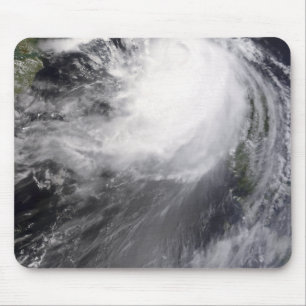 Taifun Nuri nähernde China Mousepad