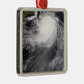 Taifun Nuri nähert sich der China Ornament Aus Metall (Rechts)