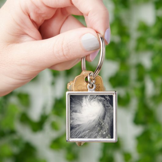 Taifun Nuri über den Philippinen Schlüsselanhänger (Hand)